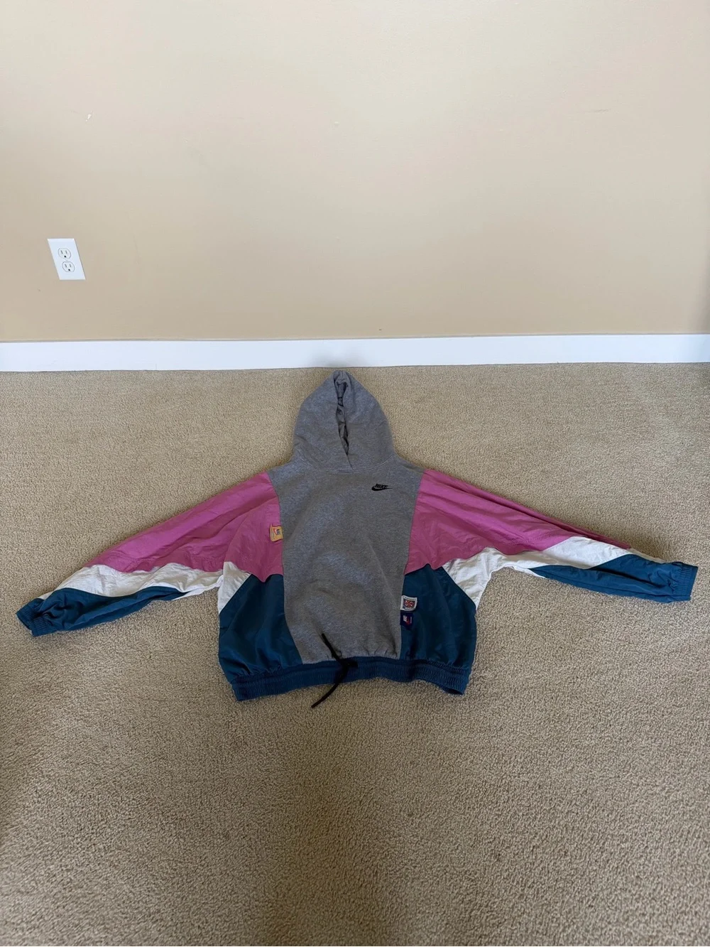 Nike Colorblock Hooded windbreaker in Gray, Pink & Teal